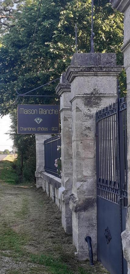 Maison Blanche Cherval Bagian luar foto