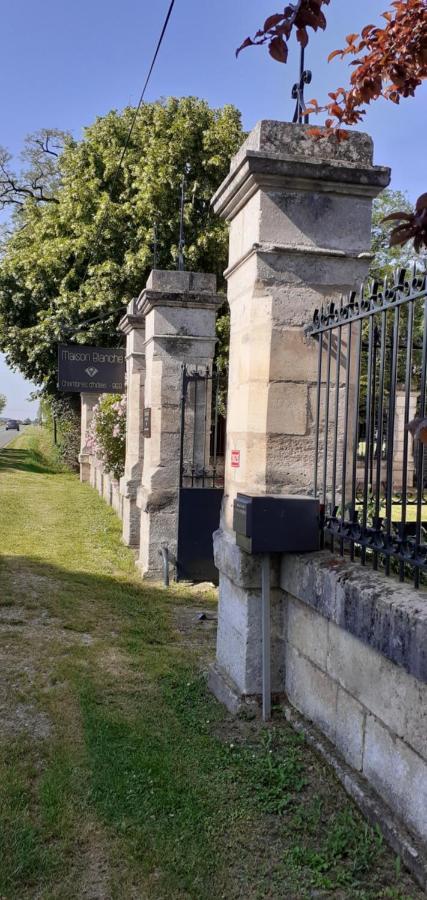Maison Blanche Cherval Bagian luar foto