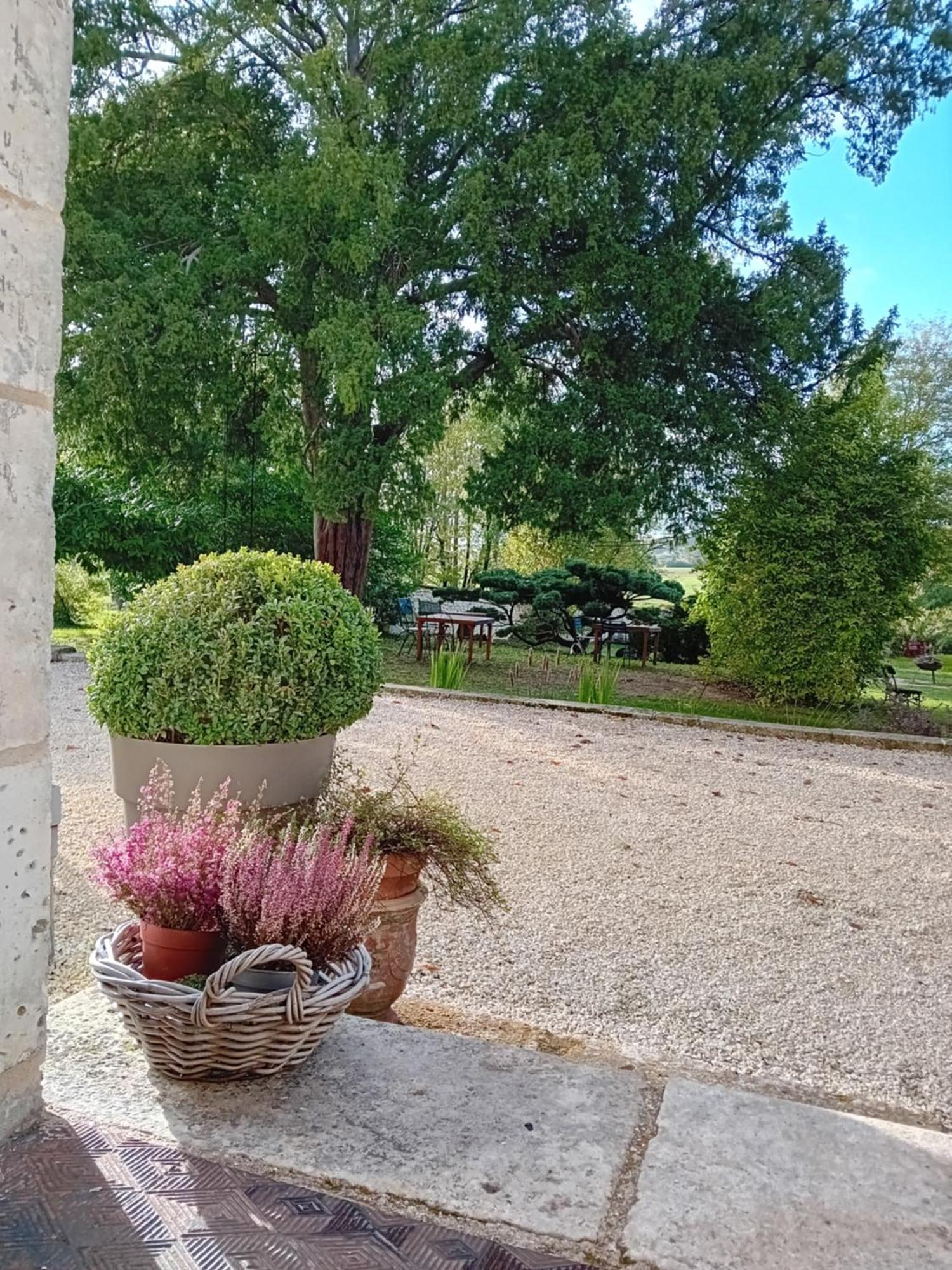 Maison Blanche Cherval Bagian luar foto